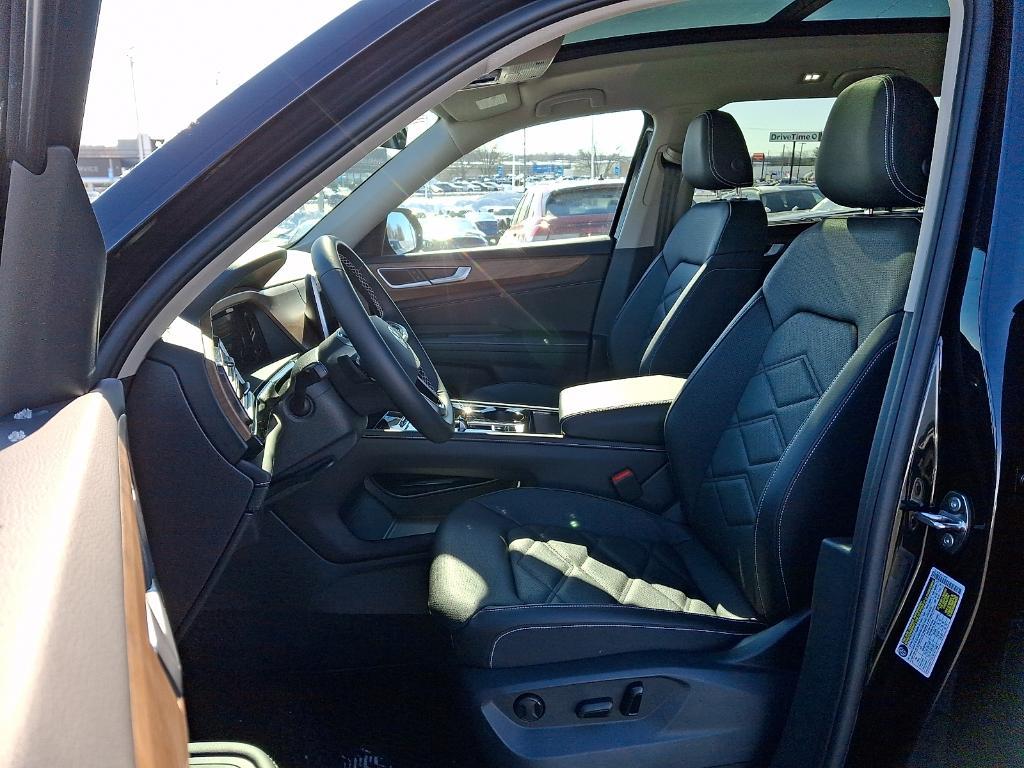 new 2026 Volkswagen Atlas car, priced at $50,150