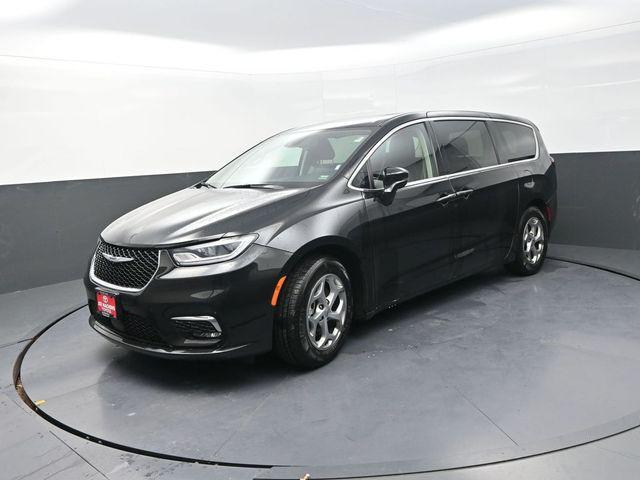 used 2024 Chrysler Pacifica car, priced at $27,791
