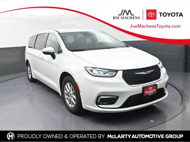 used 2023 Chrysler Pacifica car, priced at $23,551