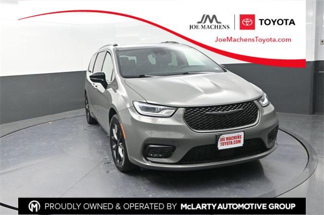 used 2023 Chrysler Pacifica car, priced at $29,991
