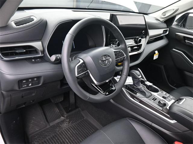 new 2026 Toyota Highlander car, priced at $53,628