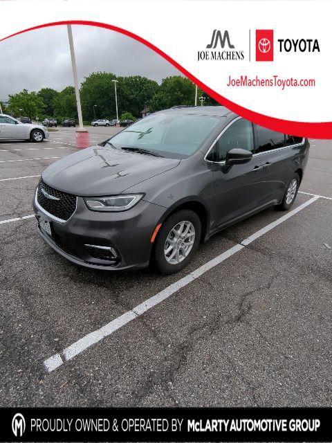 used 2022 Chrysler Pacifica car, priced at $18,878
