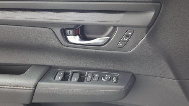 new 2026 Honda CR-V Hybrid car, priced at $41,675