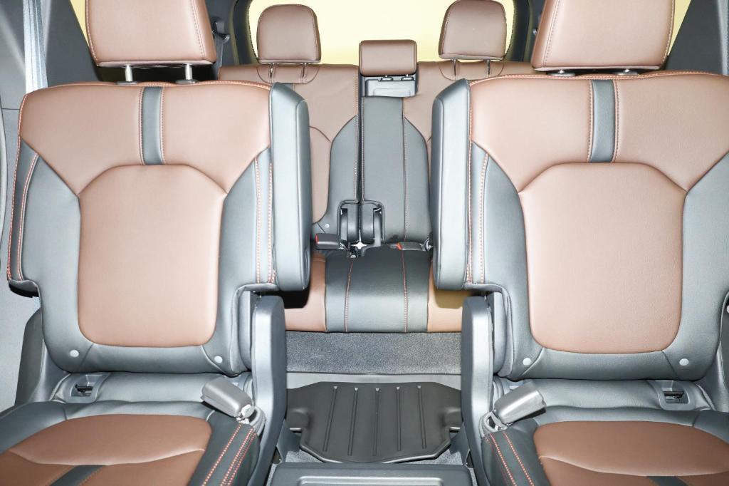 new 2026 Honda Pilot car, priced at $53,843