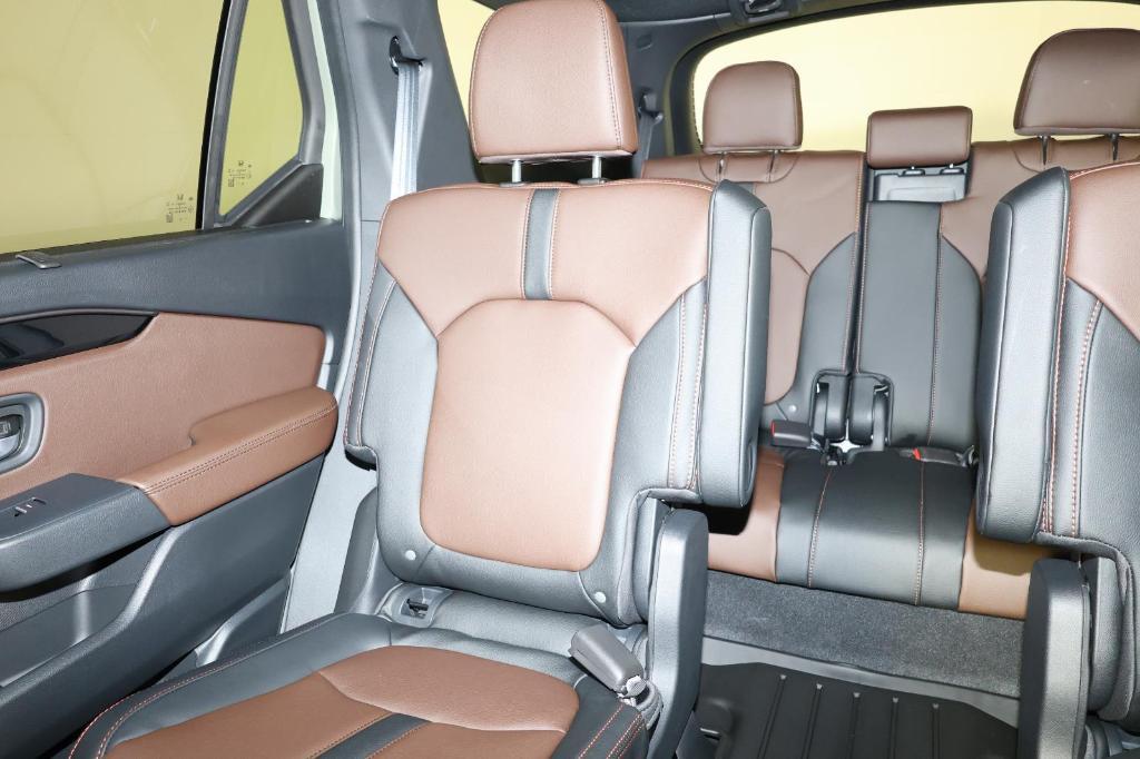 new 2026 Honda Pilot car, priced at $53,843
