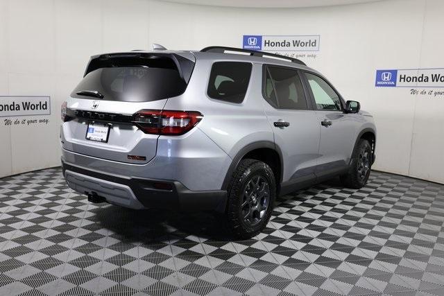 new 2025 Honda Pilot car, priced at $51,375