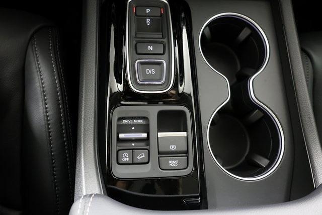 new 2025 Honda Pilot car, priced at $52,995