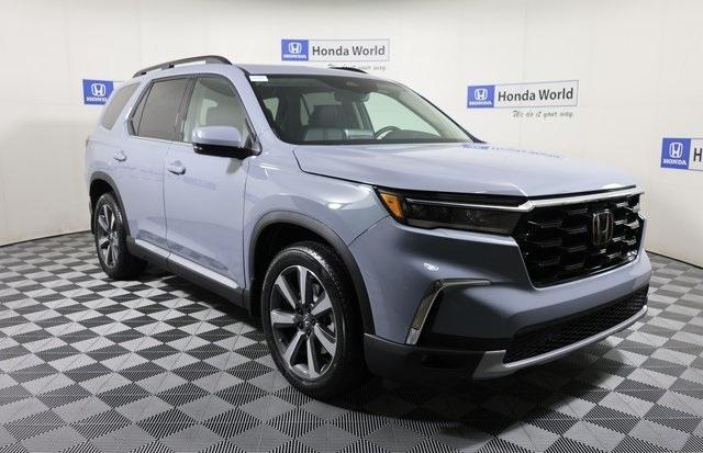 new 2025 Honda Pilot car, priced at $51,550