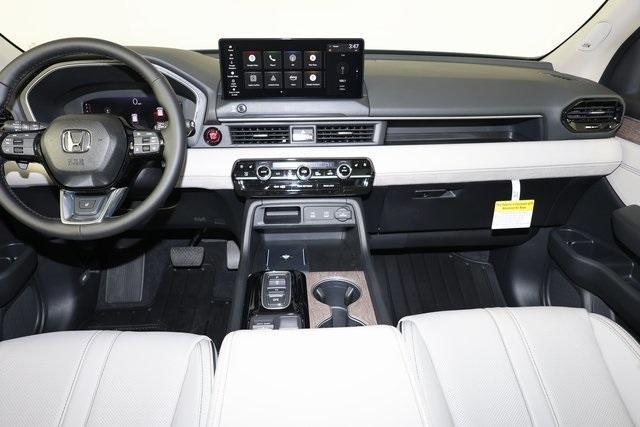 new 2026 Honda Pilot car, priced at $55,595
