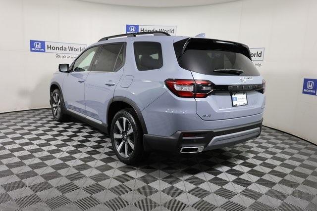 new 2025 Honda Pilot car, priced at $50,950