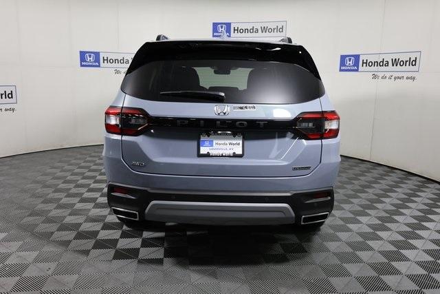 new 2025 Honda Pilot car, priced at $50,950