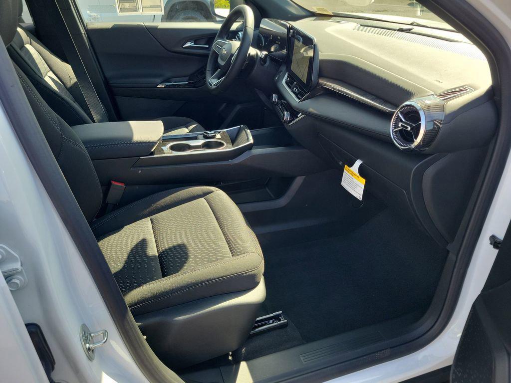 new 2026 Chevrolet Equinox car, priced at $30,795