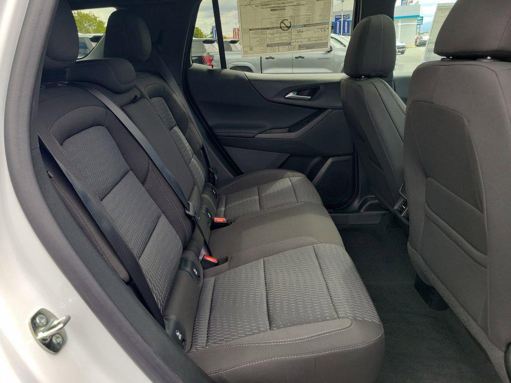 new 2026 Chevrolet Equinox car, priced at $33,385