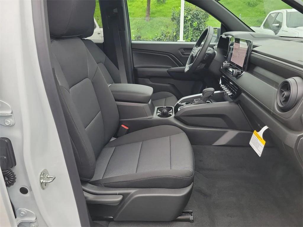 new 2026 Chevrolet Colorado car, priced at $33,745