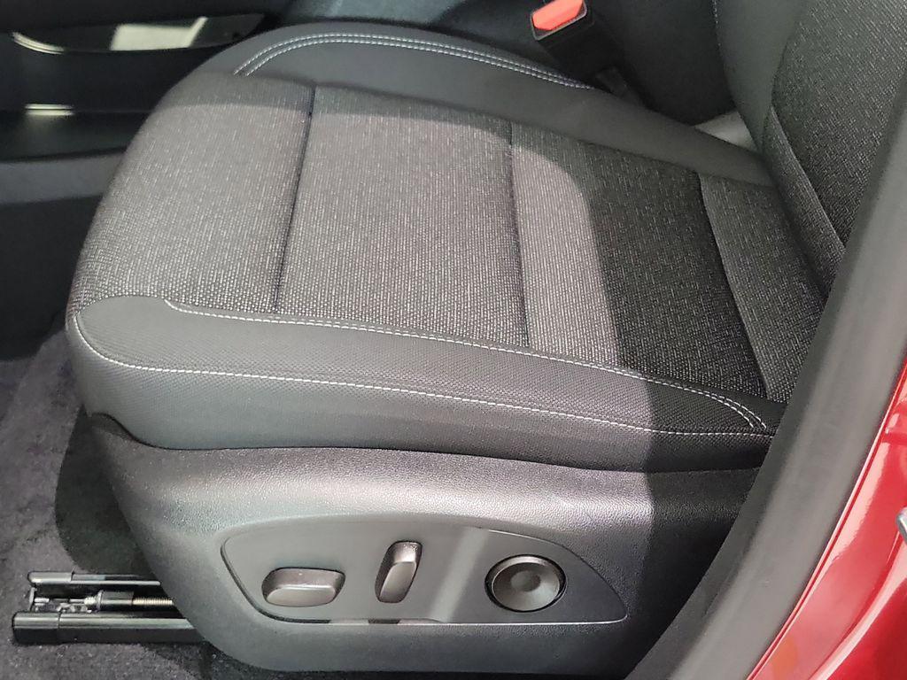 used 2026 Chevrolet Traverse car, priced at $40,999