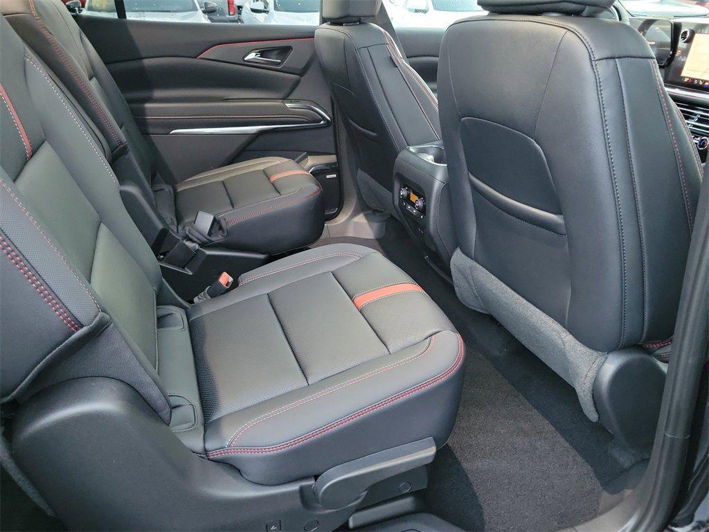 new 2026 Chevrolet Traverse car, priced at $59,290