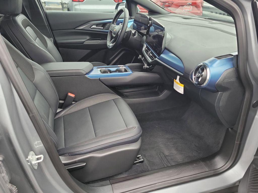 used 2026 Chevrolet Equinox EV car, priced at $29,999