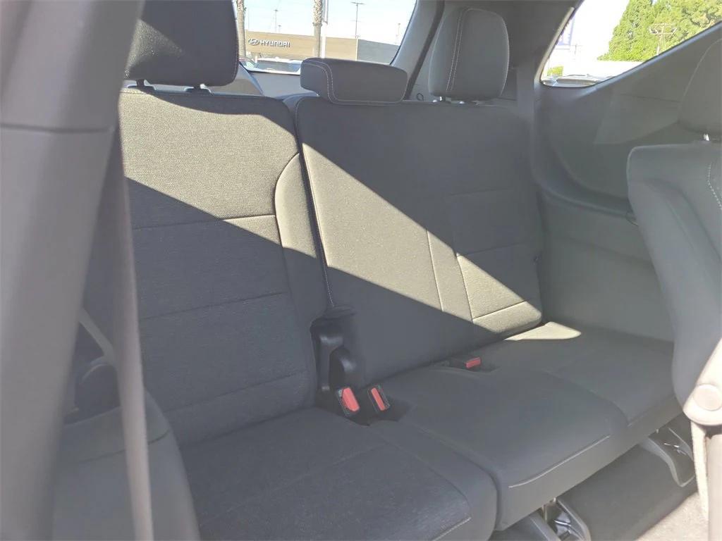 new 2026 Chevrolet Traverse car, priced at $42,820