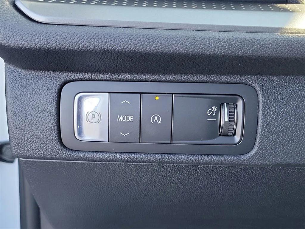 new 2026 Chevrolet Traverse car, priced at $42,820