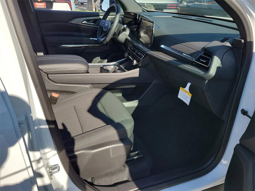 new 2026 Chevrolet Traverse car, priced at $42,820