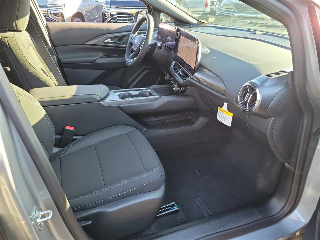 new 2026 Chevrolet Equinox EV car