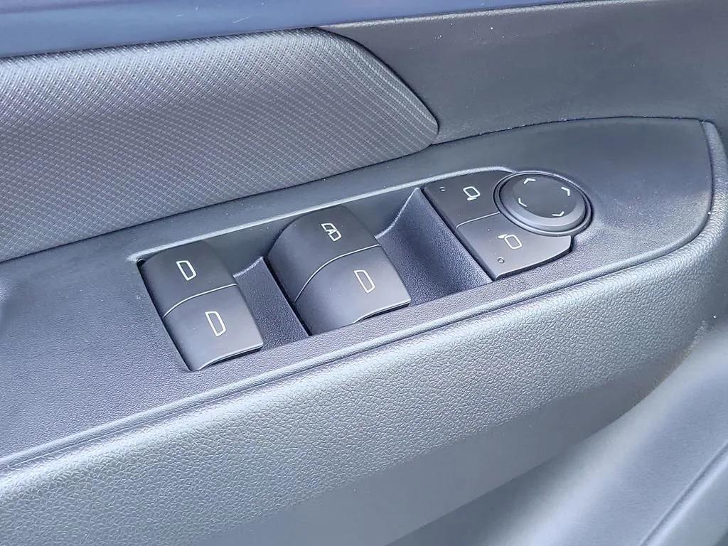 new 2026 Chevrolet Equinox EV car, priced at $36,070