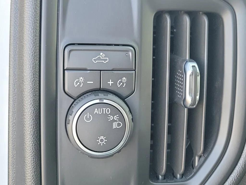 new 2026 Chevrolet Silverado 3500 car, priced at $77,499