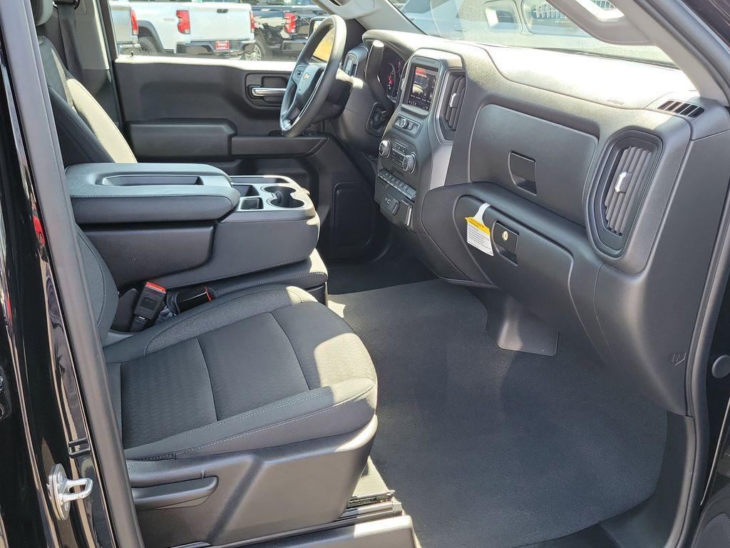 used 2024 Chevrolet Silverado 1500 car, priced at $29,995