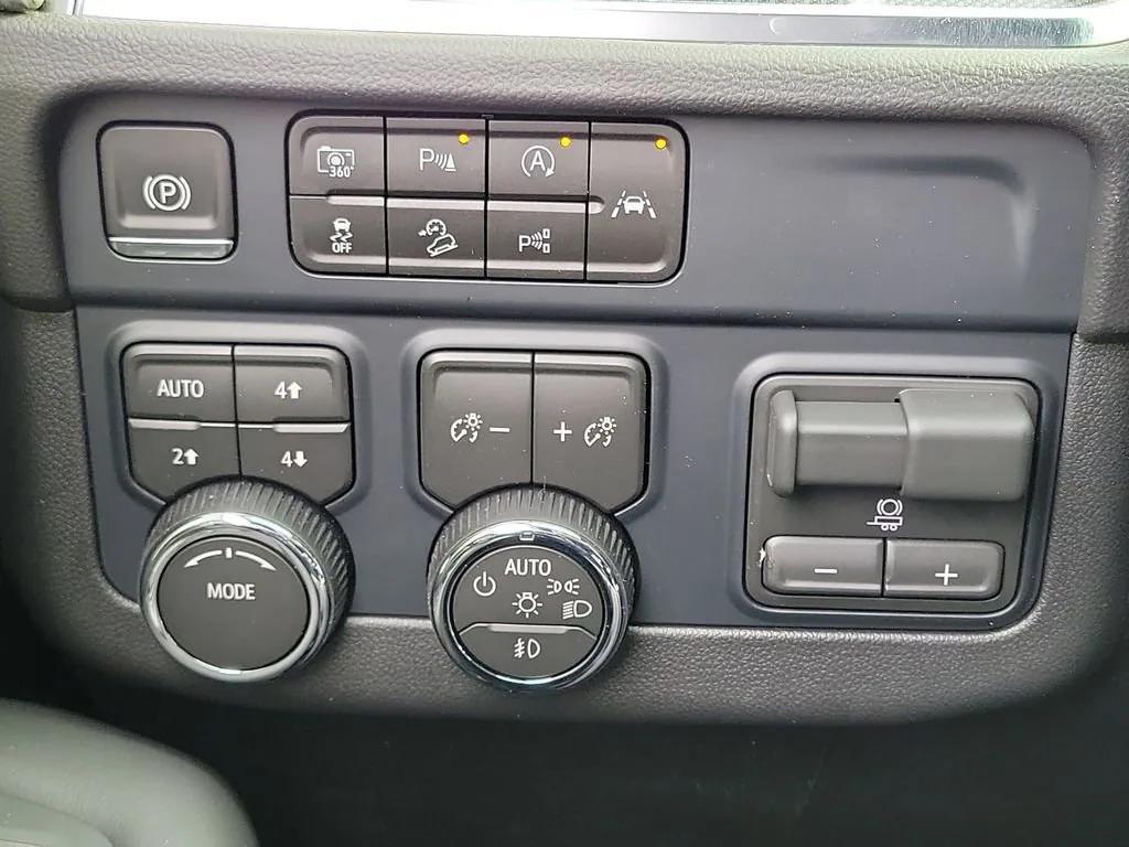 new 2026 Chevrolet Suburban car, priced at $81,014