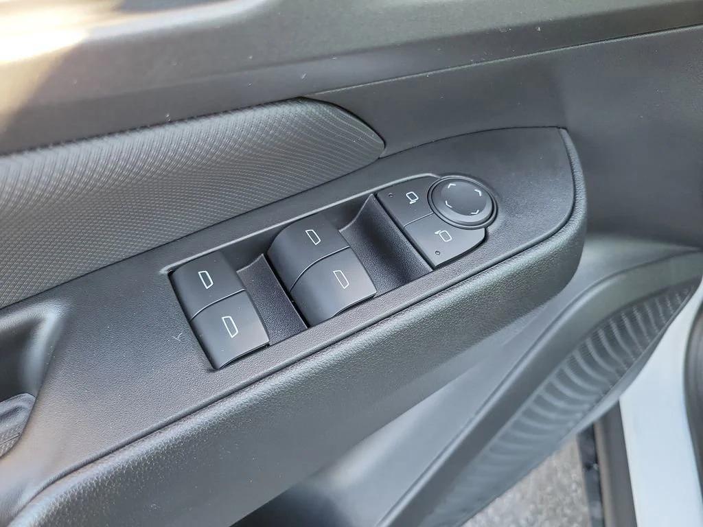 new 2026 Chevrolet Equinox EV car, priced at $31,094