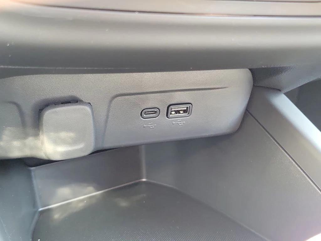 new 2026 Chevrolet Trax car, priced at $25,070