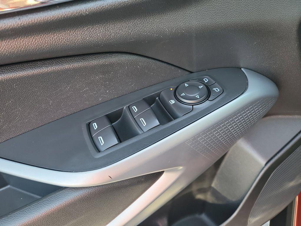 used 2024 Chevrolet Trax car, priced at $18,995