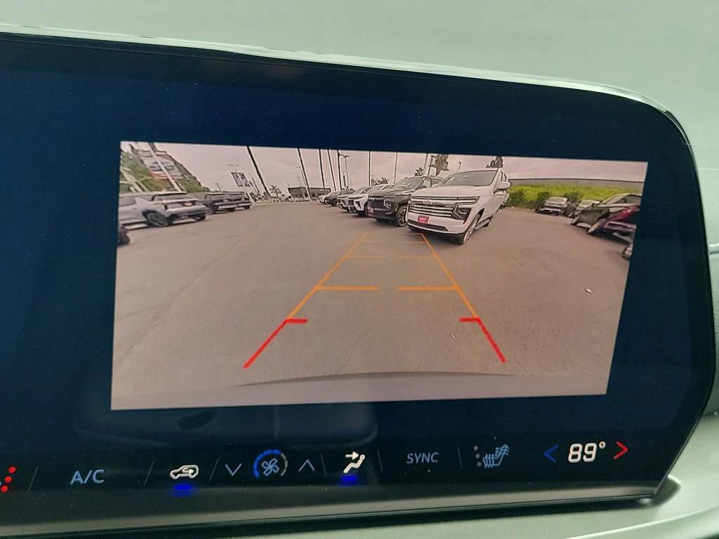 new 2026 Chevrolet Traverse car, priced at $45,575