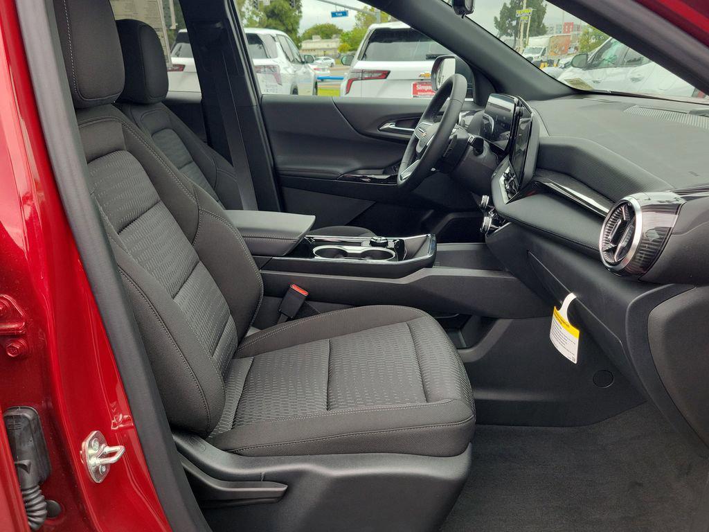new 2026 Chevrolet Equinox car, priced at $32,235