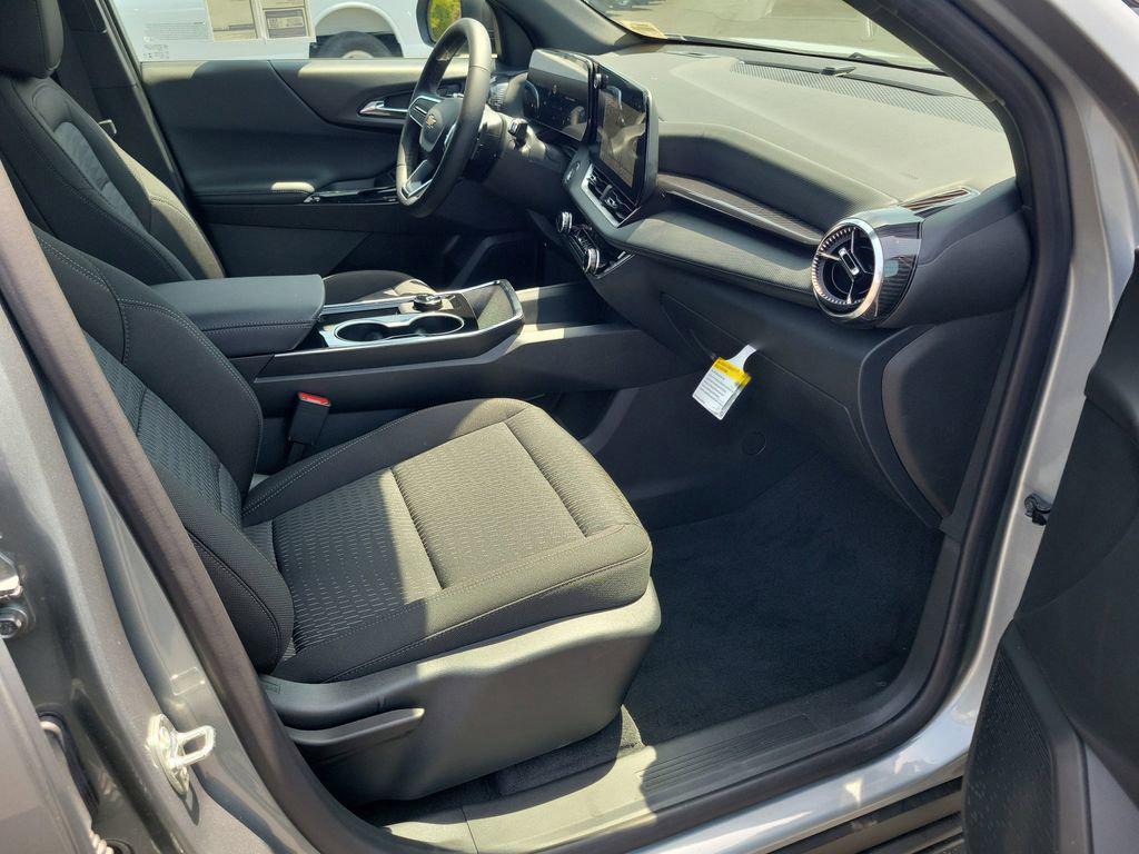 new 2026 Chevrolet Equinox car, priced at $31,740