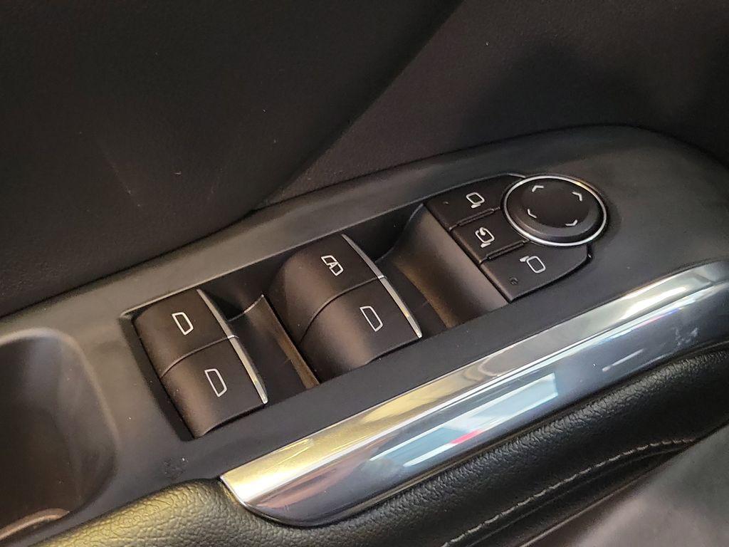 used 2026 Chevrolet Traverse car, priced at $54,999