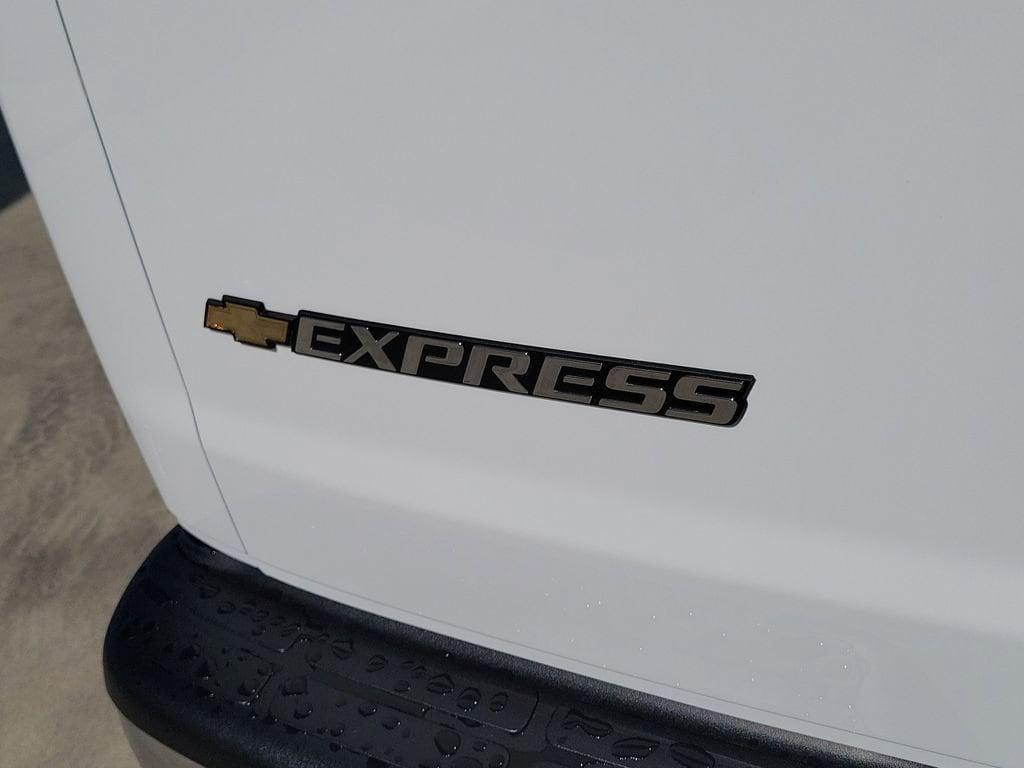 new 2026 Chevrolet Express 2500 car, priced at $48,224