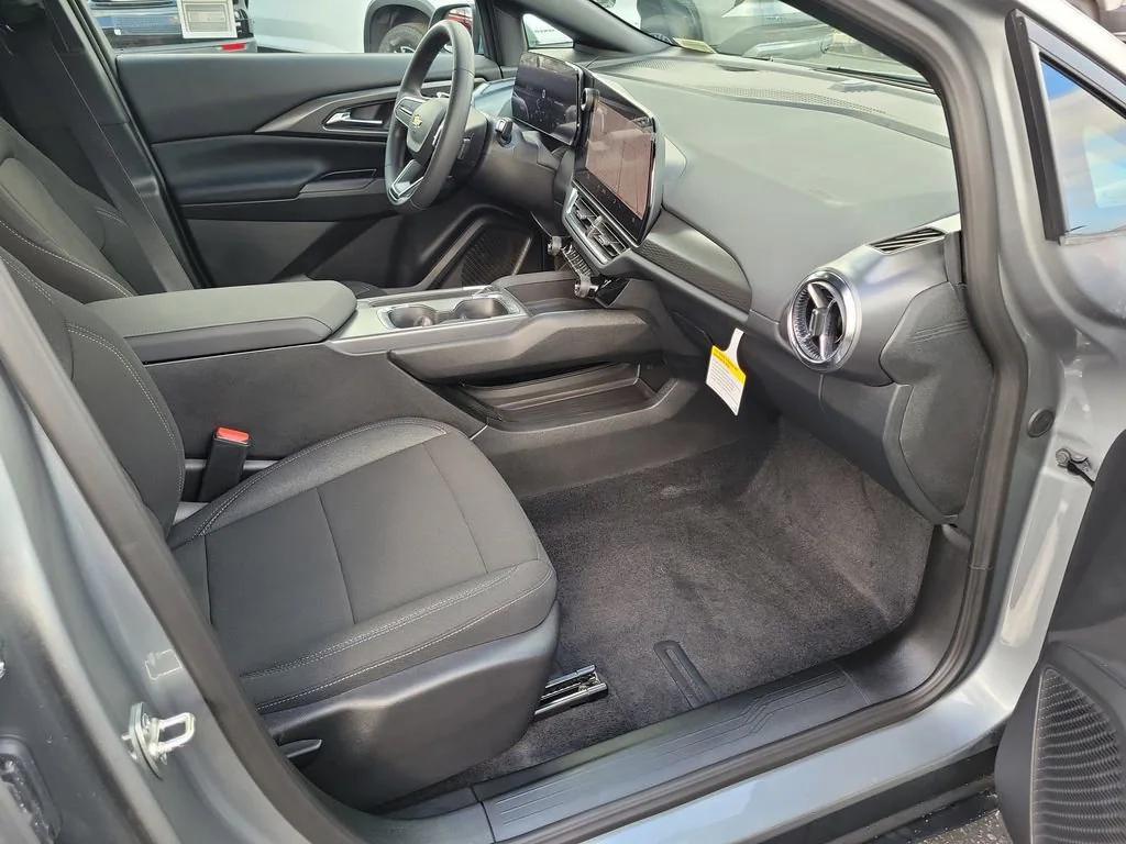 new 2026 Chevrolet Equinox EV car, priced at $30,770