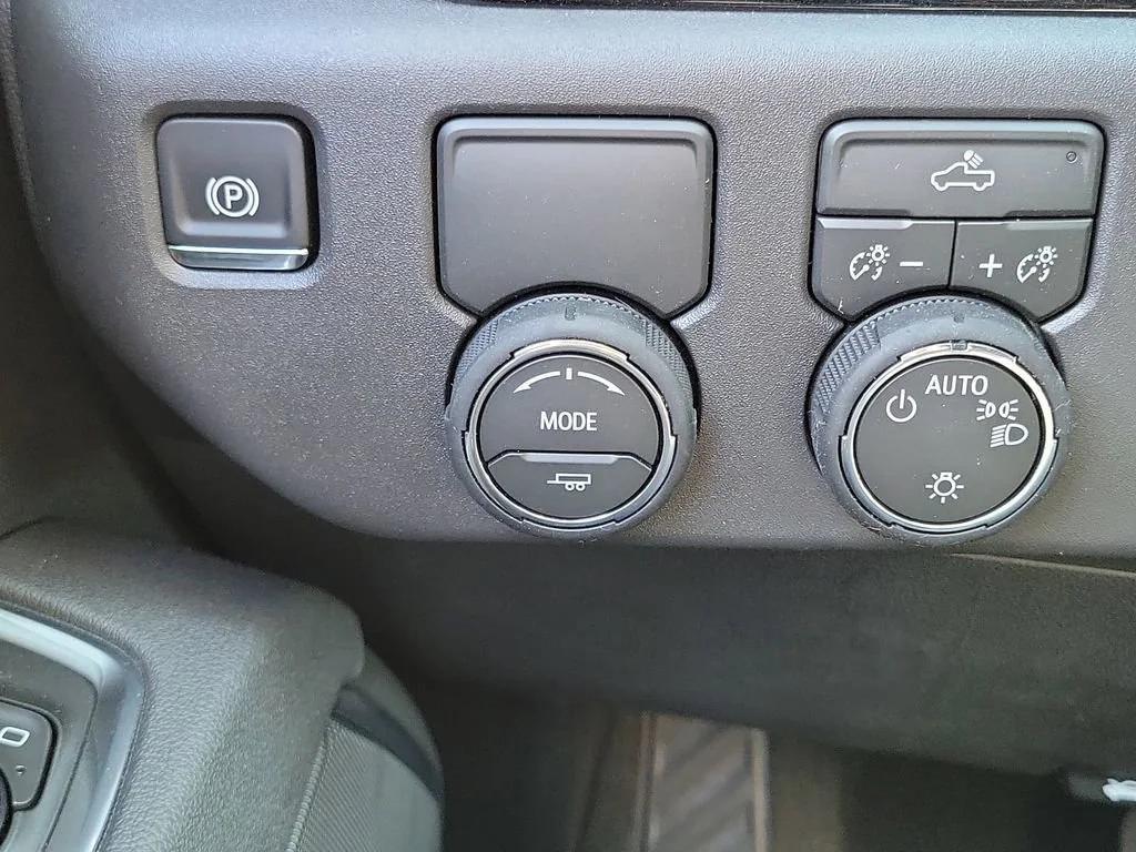 new 2026 Chevrolet Silverado 1500 car, priced at $52,260