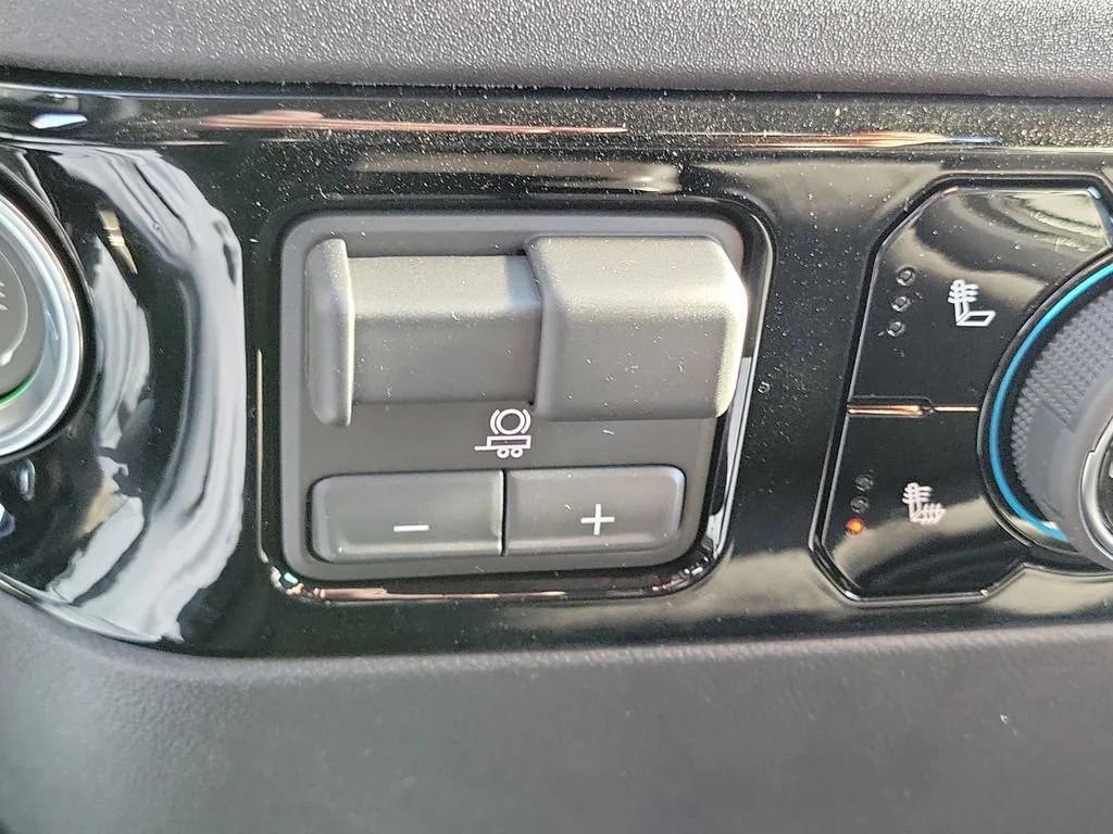 new 2026 Chevrolet Silverado 1500 car, priced at $52,260