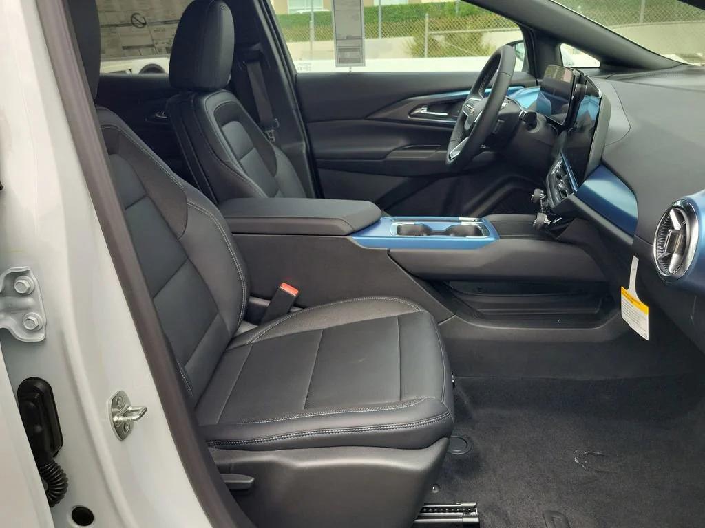 new 2026 Chevrolet Equinox EV car, priced at $36,070