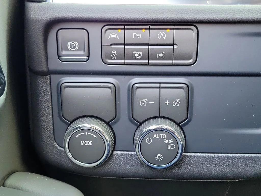 new 2026 Chevrolet Suburban car, priced at $66,620