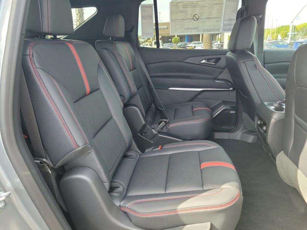 new 2026 Chevrolet Traverse car, priced at $60,539