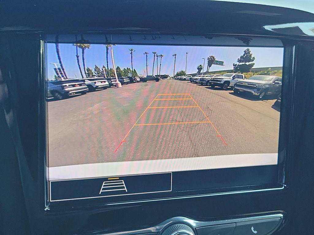 used 2023 Chevrolet Traverse car, priced at $28,995