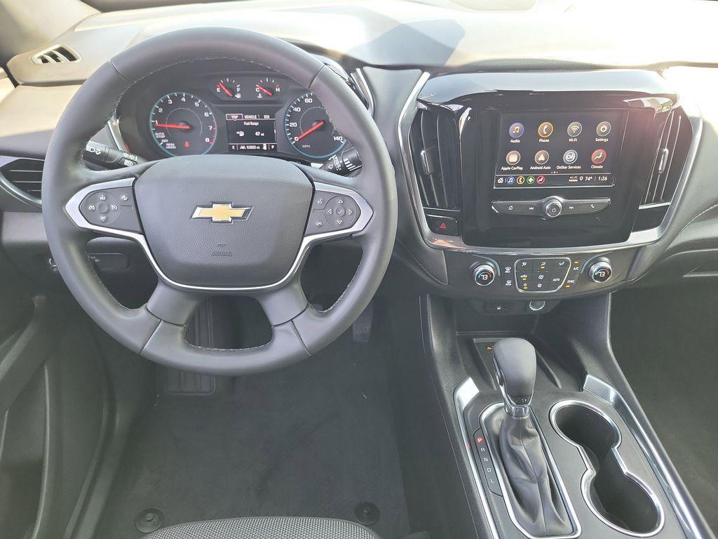 used 2023 Chevrolet Traverse car, priced at $28,995