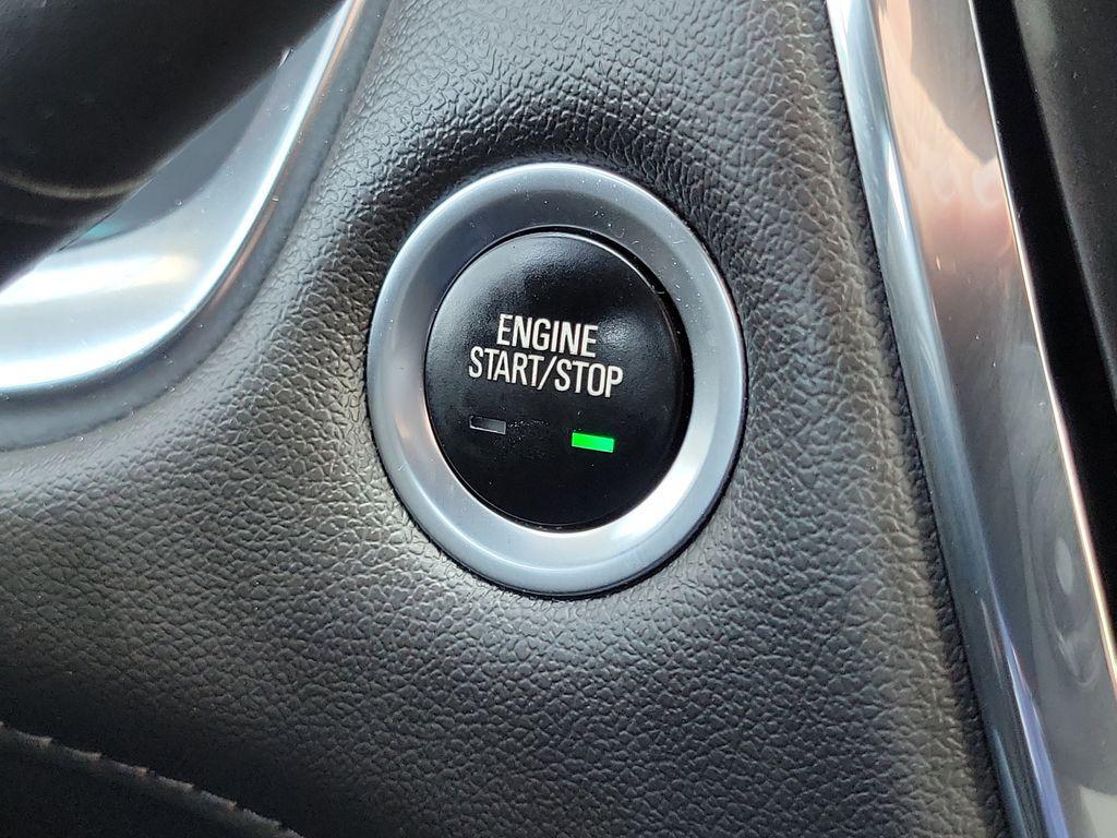 used 2023 Chevrolet Traverse car, priced at $28,995