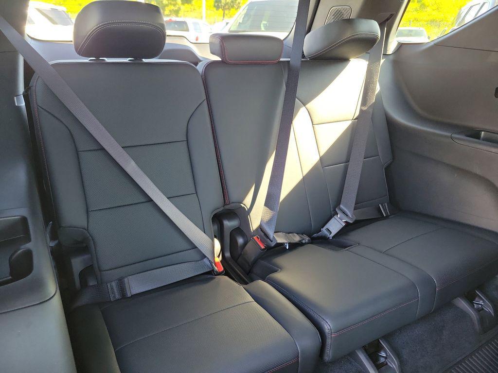 used 2024 Chevrolet Traverse car, priced at $50,888