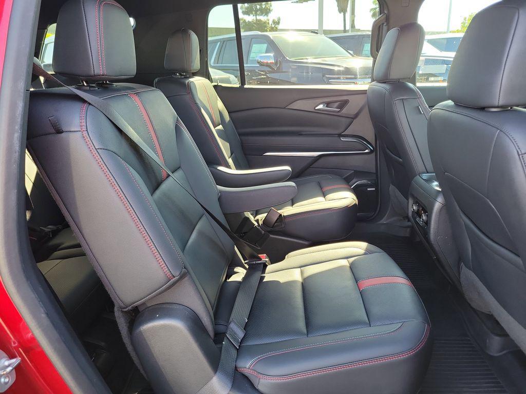 used 2024 Chevrolet Traverse car, priced at $50,888