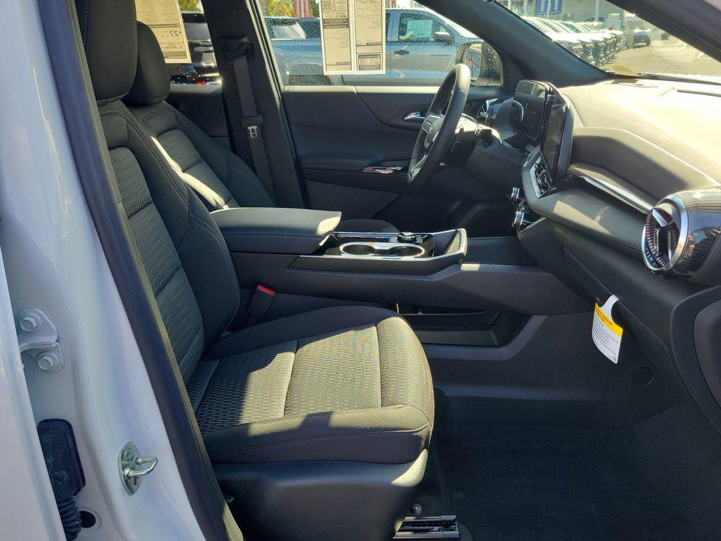 new 2026 Chevrolet Equinox car, priced at $31,740