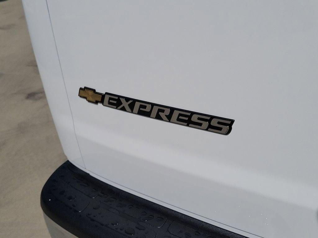 new 2026 Chevrolet Express 2500 car, priced at $48,224